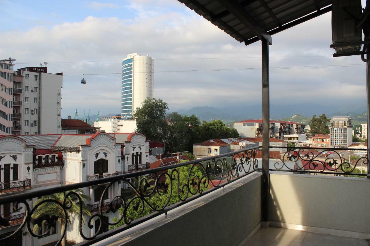 Hotel Union Batumi Exterior foto
