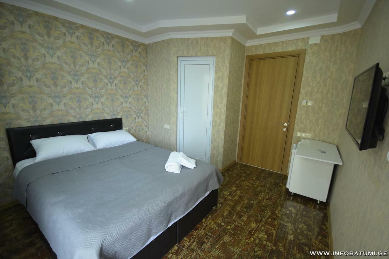 Hotel Union Batumi Exterior foto
